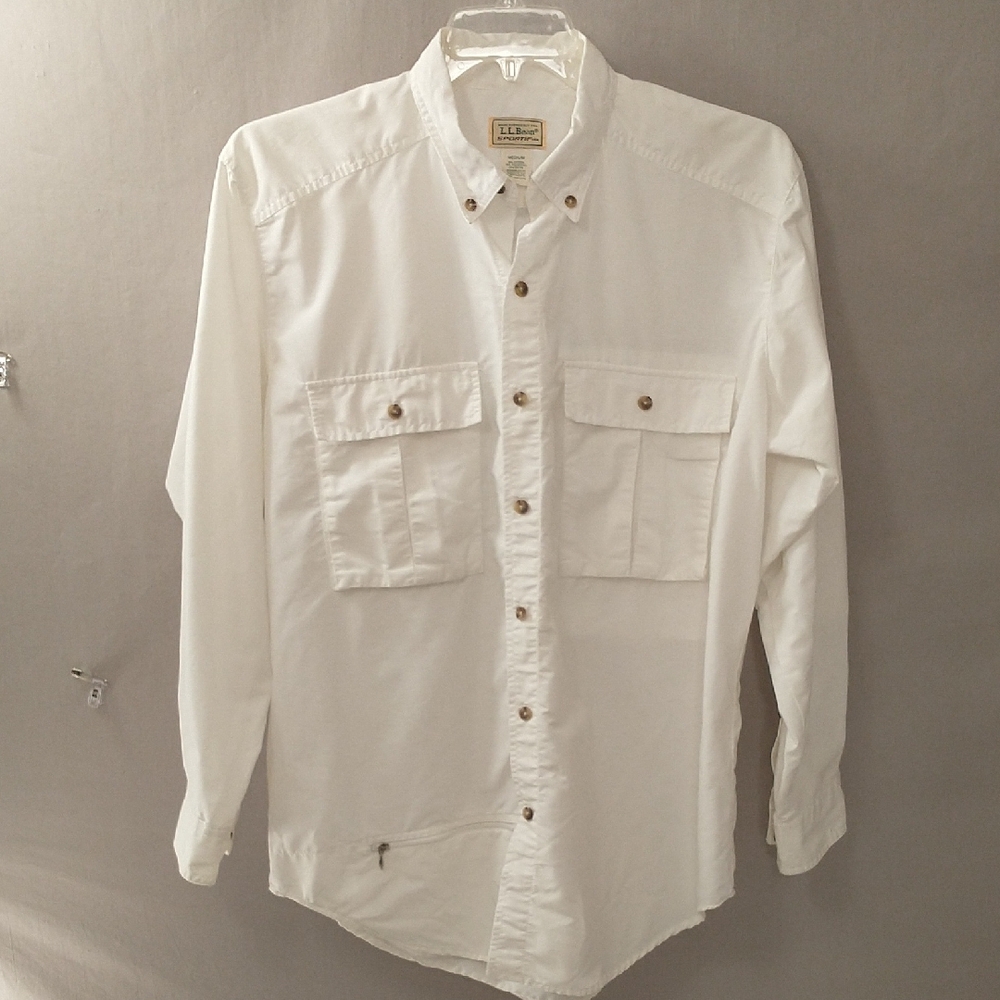L.L. Bean White Sportif USA Shirt Pockets & Zip Pockets Roll Sleeve Option Vents